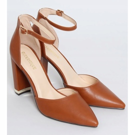 Décolleté sul post cammello X8077 Camel marrone 1