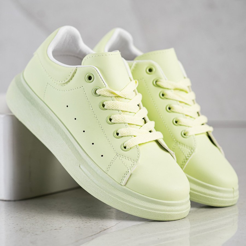 SHELOVET Sneakers verdi sulla piattaforma verde 1