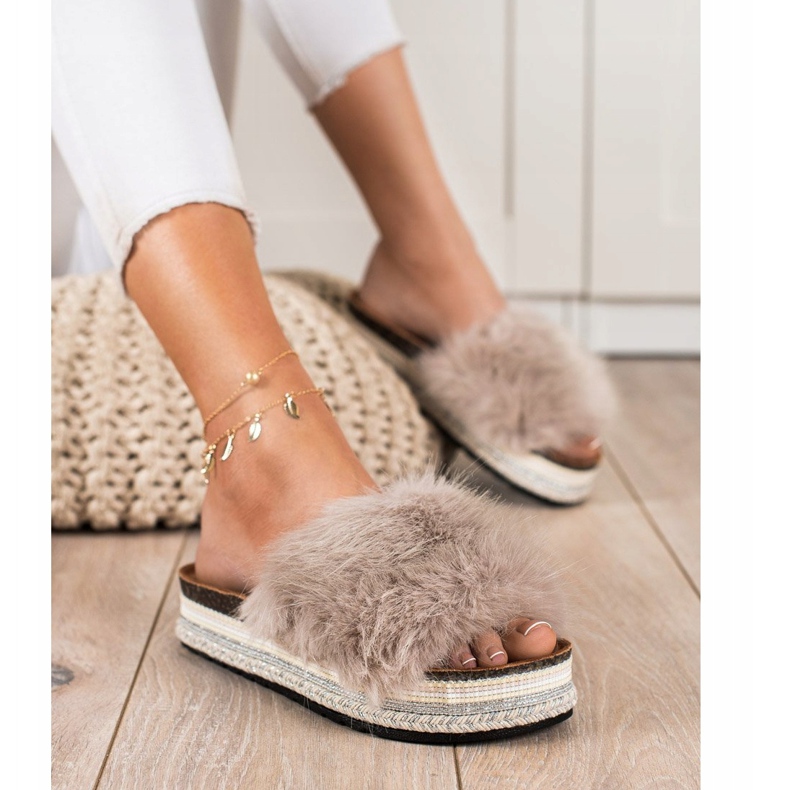 Seastar Pantofole alla moda su una piattaforma decorativa beige marrone 1