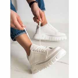 SHELOVET Sneakers bianche sulla piattaforma bianca 1