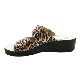 Stampa leopardo a infradito in pelle da donna beige 1