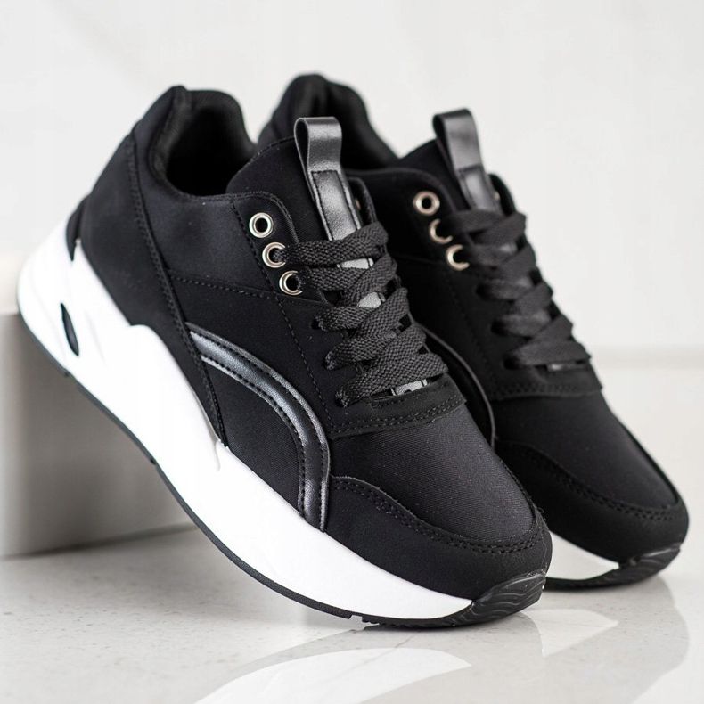 SHELOVET Sneakers classiche sulla piattaforma nero 1