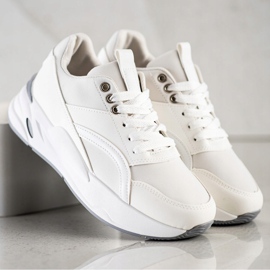 SHELOVET Sneakers classiche sulla piattaforma bianco 1