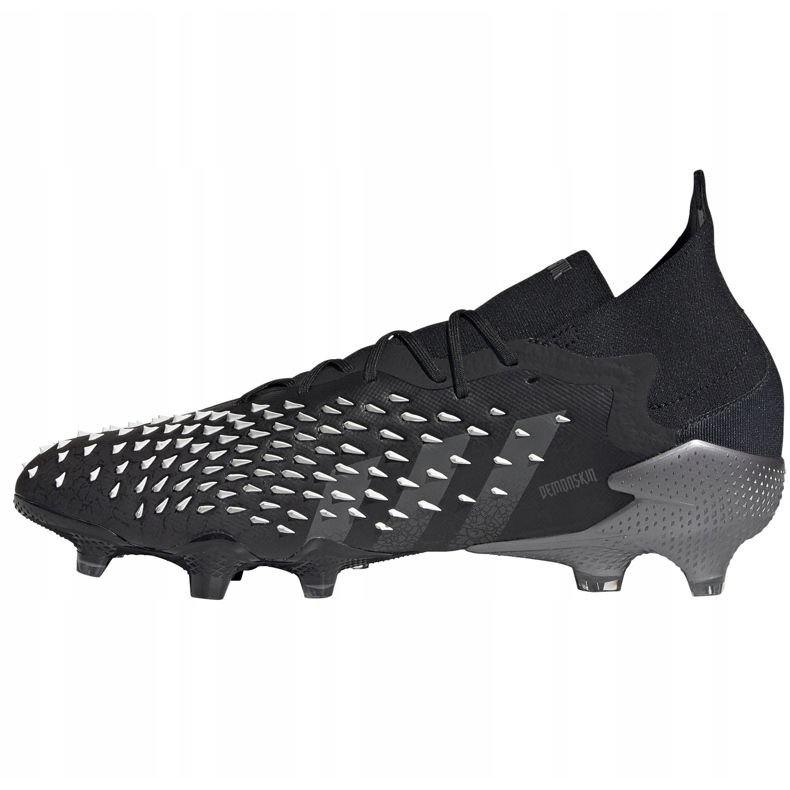 Scarpe da calcio Adidas Predator Freak.1 Fg FY1021 nero nero 1