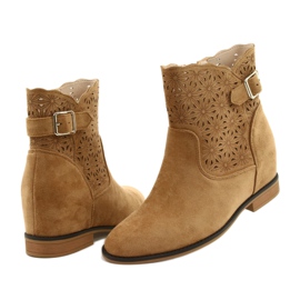 M.Daszyński Stivali con zeppa traforati da donna SA168-20 beige 3