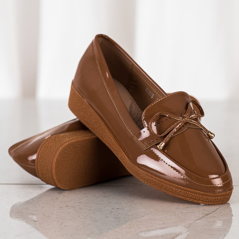 SHELOVET Mocassini Laccati Sulla Piattaforma marrone 1