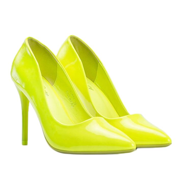 Scarpe con tacco laccate gialle di Angela giallo 1