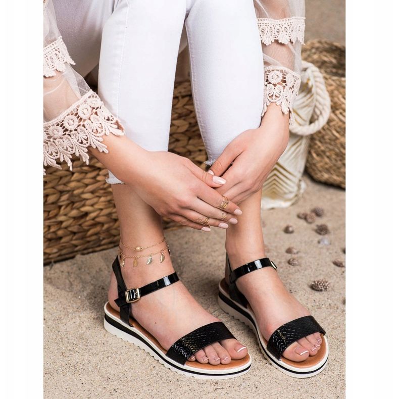 Weide Sandali laccati casual nero 2