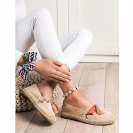 Best Shoes Espadrillas alla moda con ornamenti beige 1