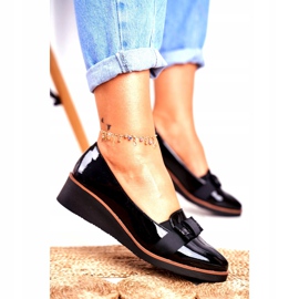 Vinceza Scarpe brogue da donna su zeppe nere laccate Milona nero 3