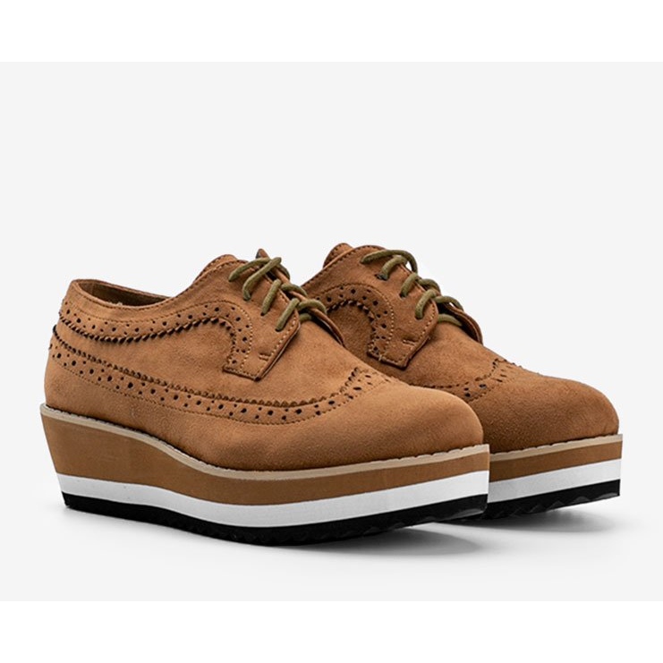 Scarpe in camoscio marrone con suola alta Camryn 1
