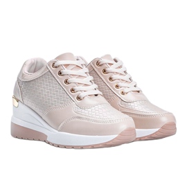 Sneakers rosa lucide sulla zeppa Mara 1