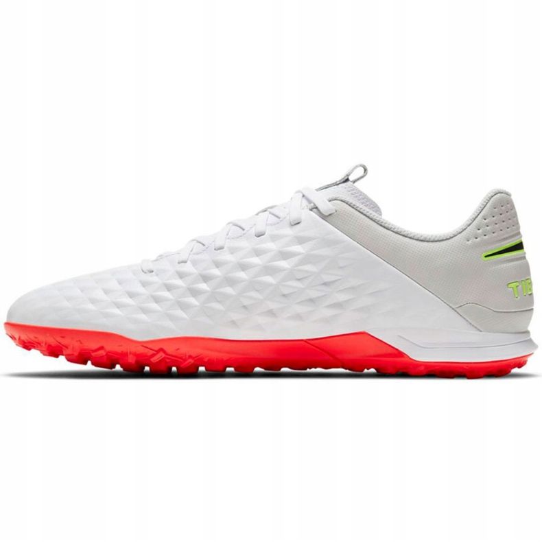 Scarpa da calcio Nike Tiempo Legend 8 Academy Tf M AT6100 106 multicolore bianco 1