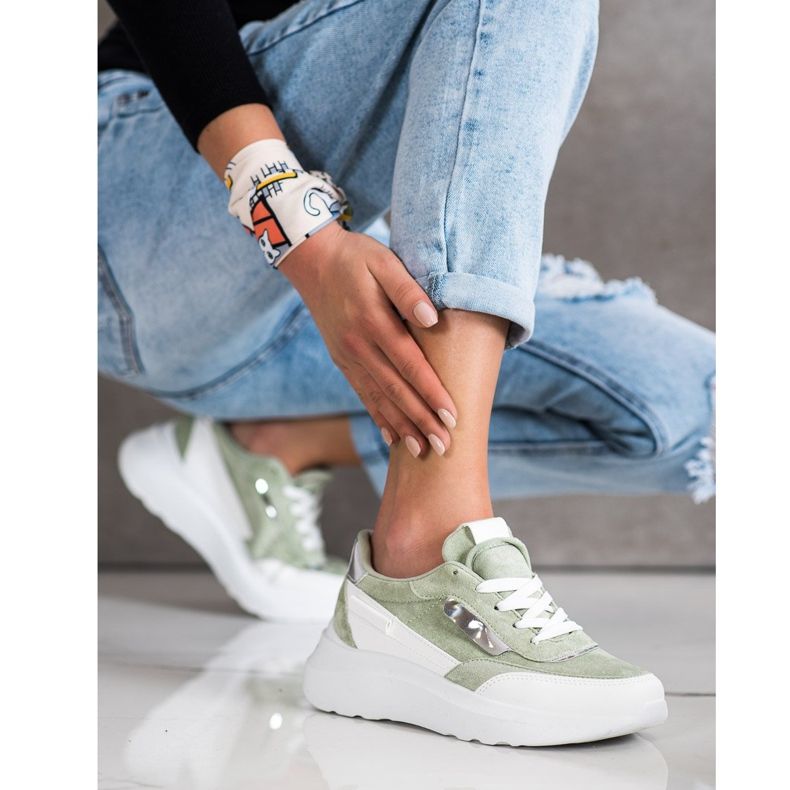 SHELOVET Eleganti scarpe da ginnastica in pelle scamosciata bianca verde 1