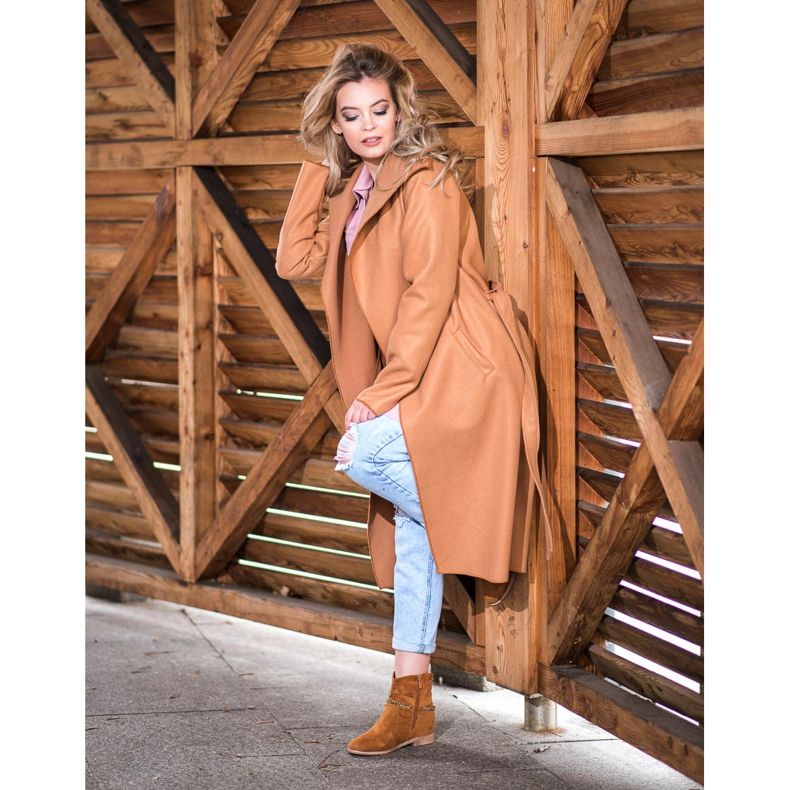 Cm Paris Cowgirl marroni su un cuneo marrone giallo 1
