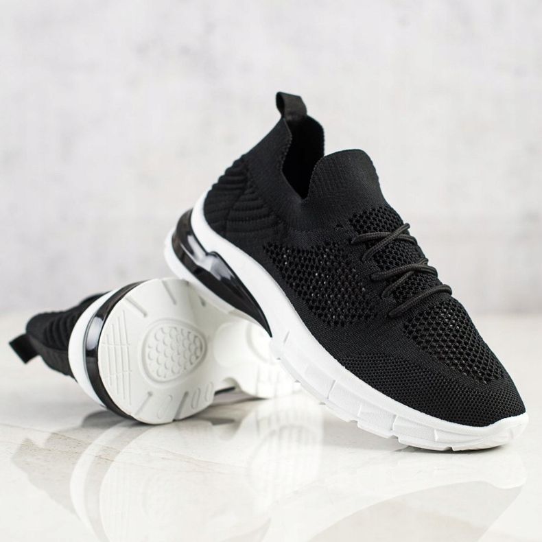 Filippo Sneaker stringate e traforate nero 1