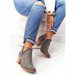 Stivali da donna in pelle con tacco Maciejka grigio GAD 04492 argento 2