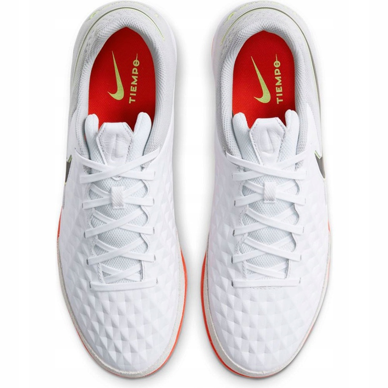 Nike Tiempo Legend 8 Academy Ic AT6099 106 scarpe da calcio bianca bianca 1