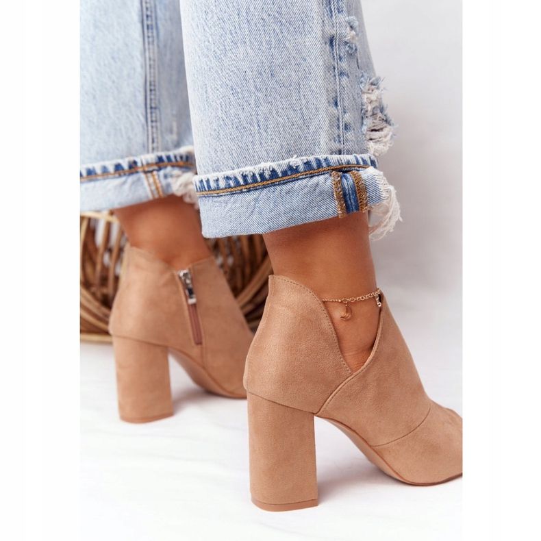 Stivali in pelle scamosciata primaverili su un post Vinceza 21-17095 Beige 1