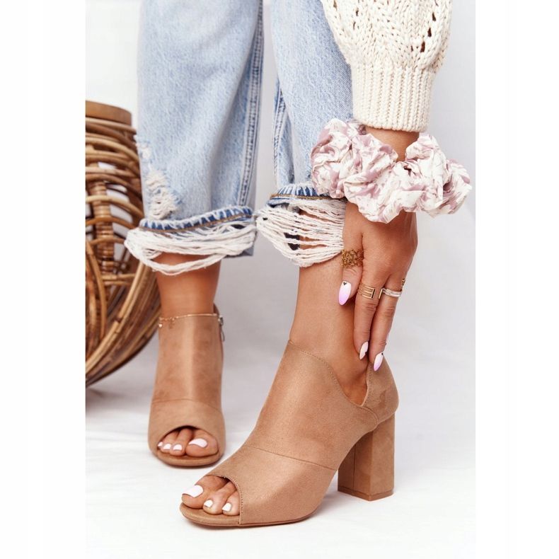 Stivali in pelle scamosciata primaverili su un post Vinceza 21-17095 Beige 2