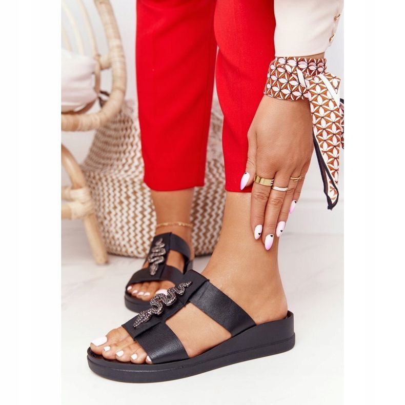 Pantofole con zeppa in pelle Laura Messi 2272 Nero 1