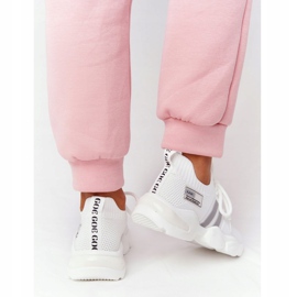 Calze sportive da donna GOE HH2N4016 Bianco bianca nero 2
