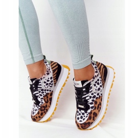 Scarpe sportive in pelle scamosciata sulla piattaforma GOE HH2N4003 Brown bianco marrone nero 2