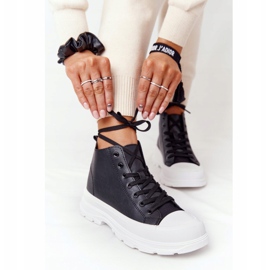 Sneakers da donna in pelle nera Trissy su suola larga nero 1