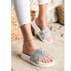 Seastar Pantofole alla moda sulla piattaforma bianca d'argento 1