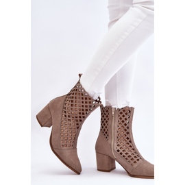 Stivali traforati in pelle scamosciata con tacco alto Nicole 2638 Cappuccino beige 2