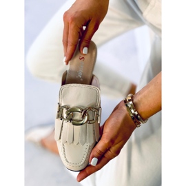 T501 Mocassino beige beige con catena 2