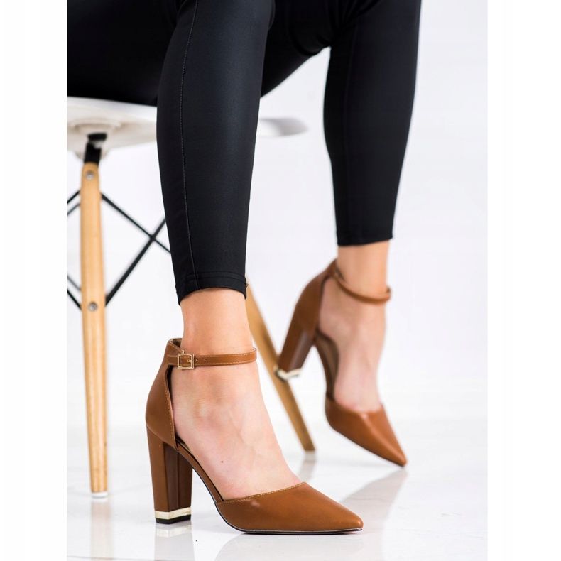 Diamantique Décolleté alla moda in Spitz marrone 1