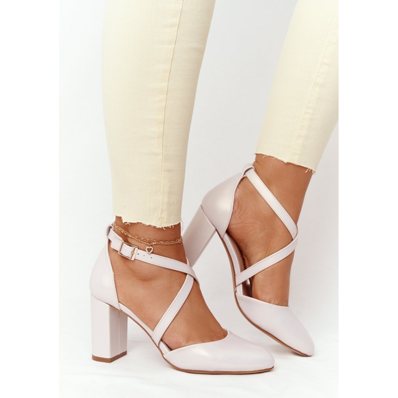 Décolleté di perle su un pilastro Sergio Leone SK863 Beige 2
