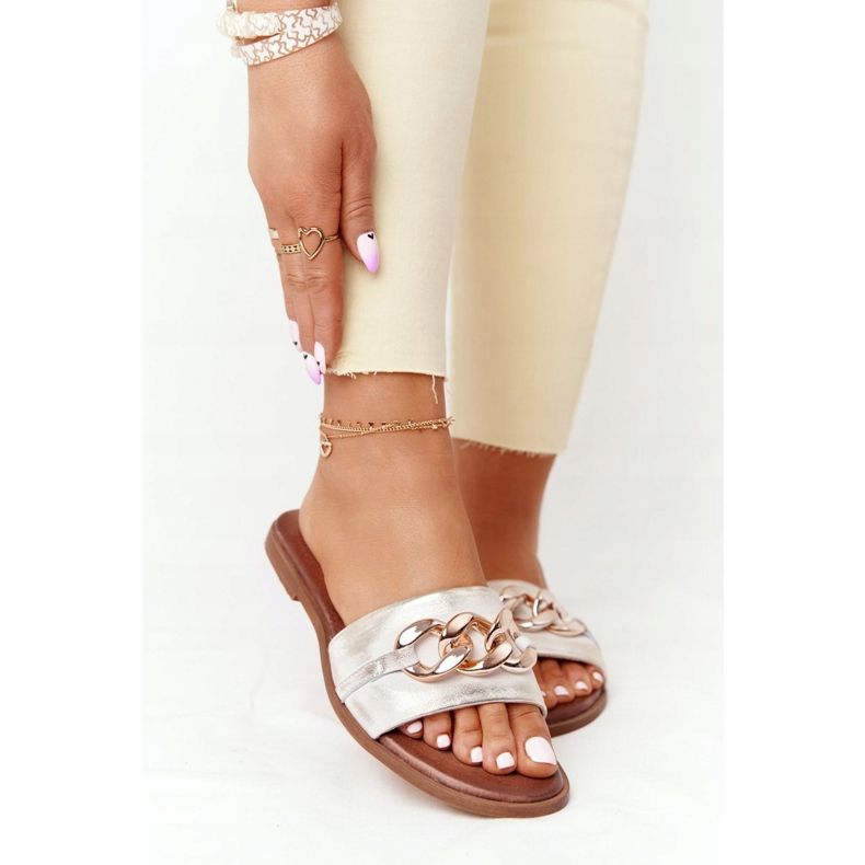 Ciabatte In Pelle Con Catena Nicole 2652 Metallic White bianco 2
