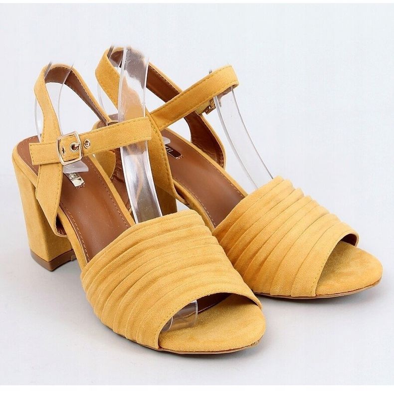 Sandali con tacco miele 1L-19267 Giallo 1