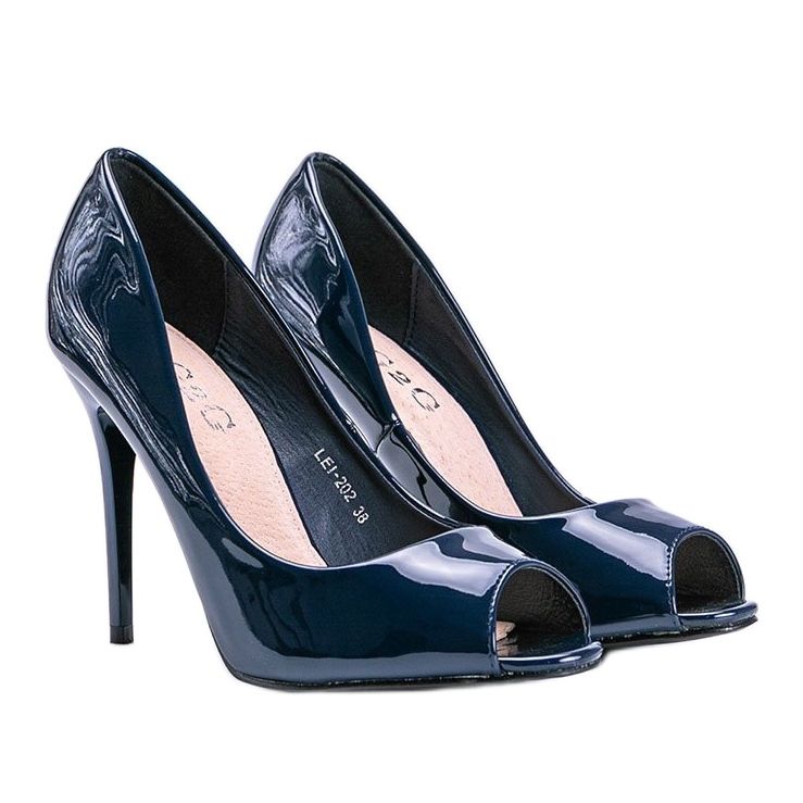 Décolleté blu laccate su tacco Luke 1