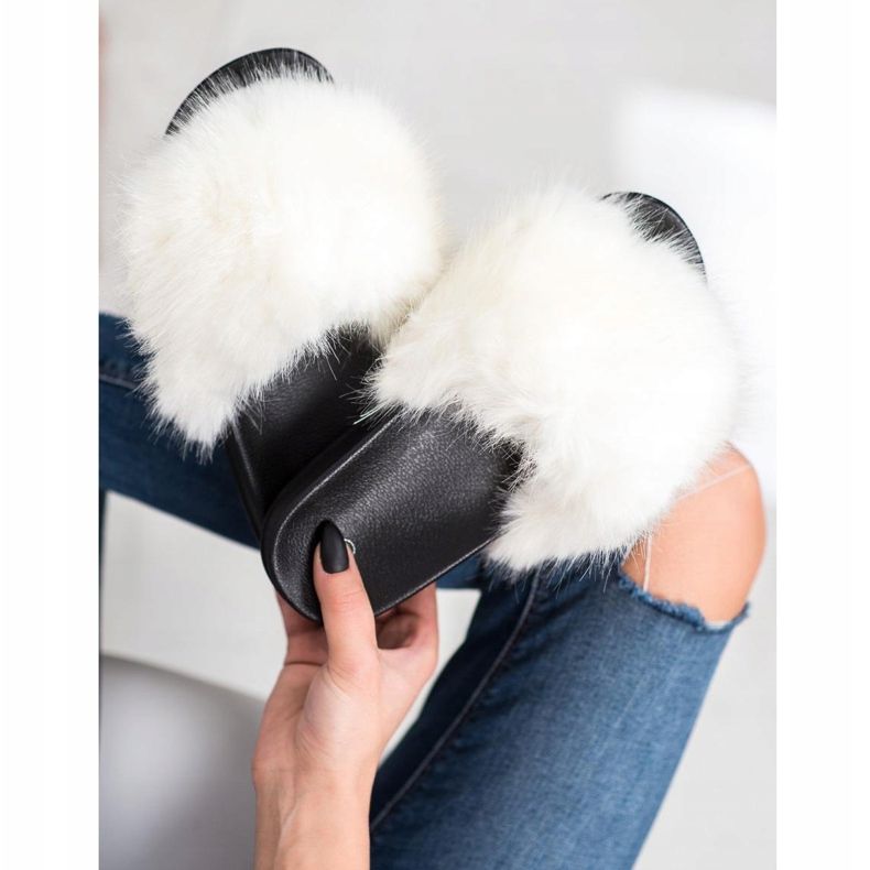 SHELOVET Comode pantofole in pelliccia bianca 1