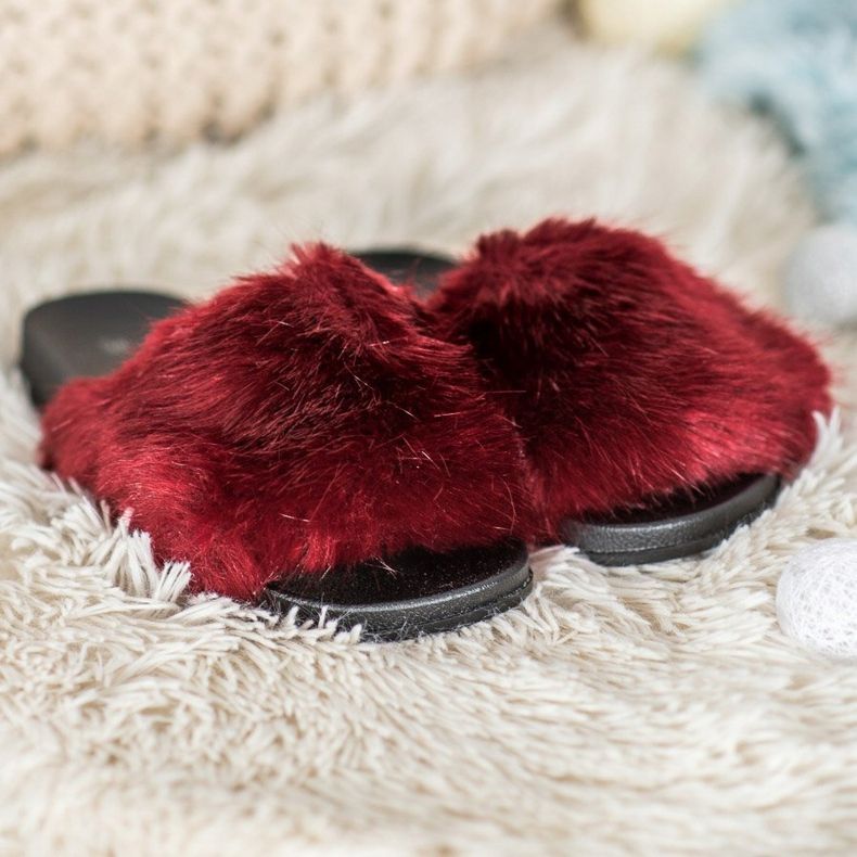 SHELOVET Comode pantofole in pelliccia rosso 1