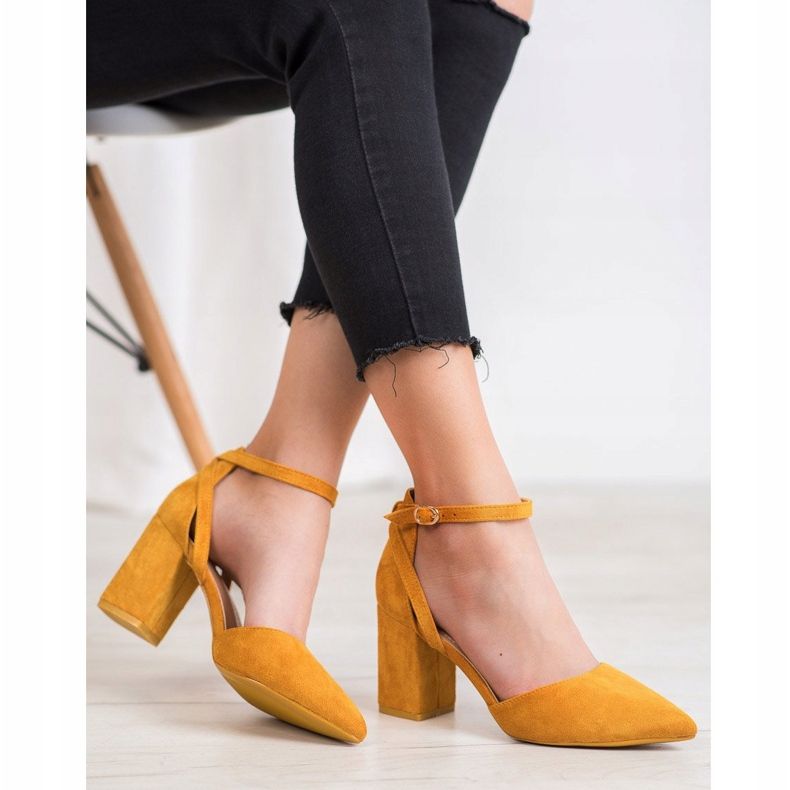 Seastar Décolleté in pelle scamosciata alla moda giallo 1