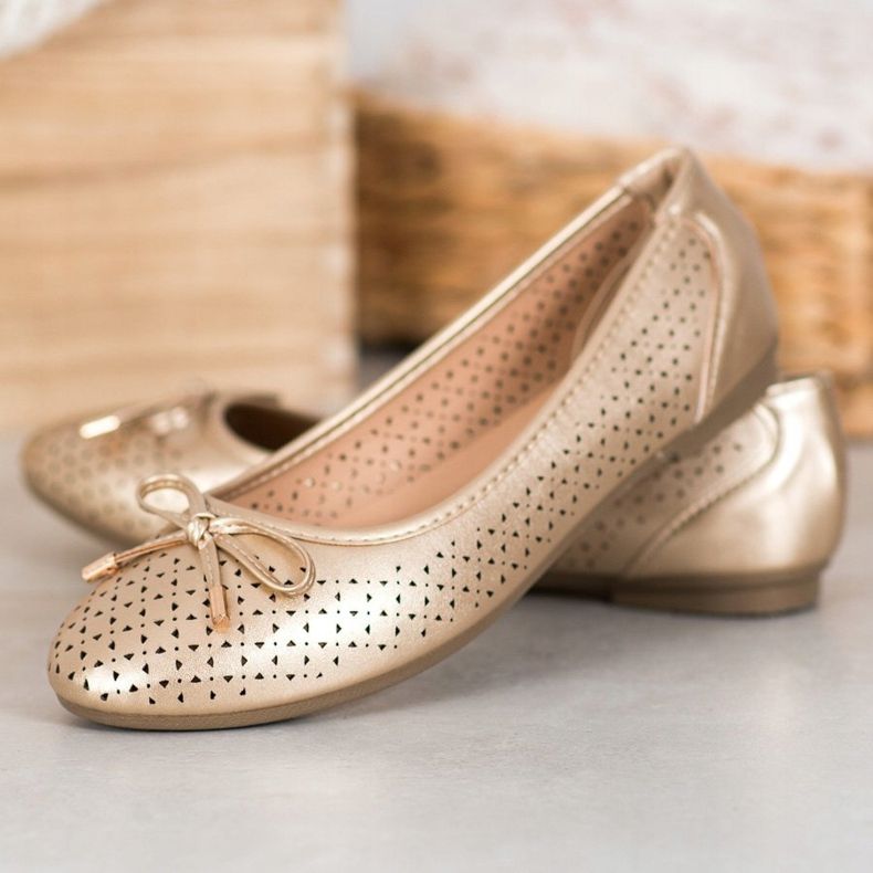 SHELOVET Ballerina Traforata Con Ecopelle d'oro 1