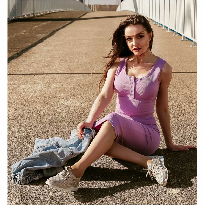 Kylie Scarpe brogue in pelle sulla piattaforma multicolore grigio 1