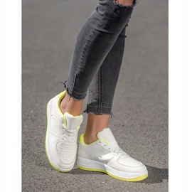 SHELOVET Scarpe Da Ginnastica Sulla Piattaforma bianco 2