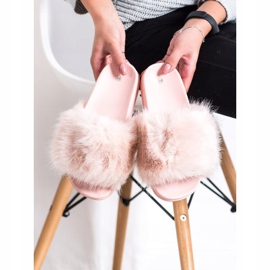 SHELOVET Comode pantofole in pelliccia rosa 1