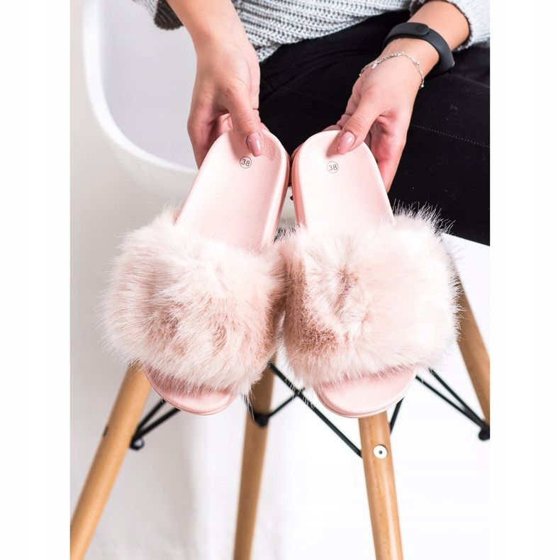 SHELOVET Comode pantofole in pelliccia rosa 1