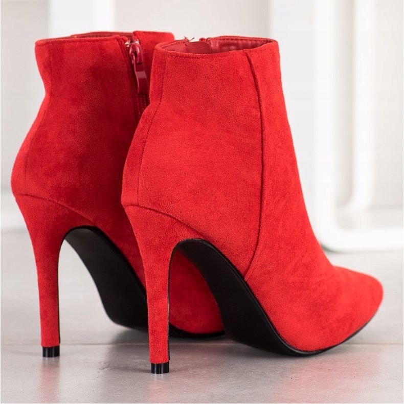 Small Swan Stivali alla moda su un tacco alto rosso 1