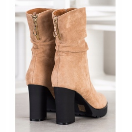 Bella Paris Stivali Alti Sulla Piattaforma beige 1