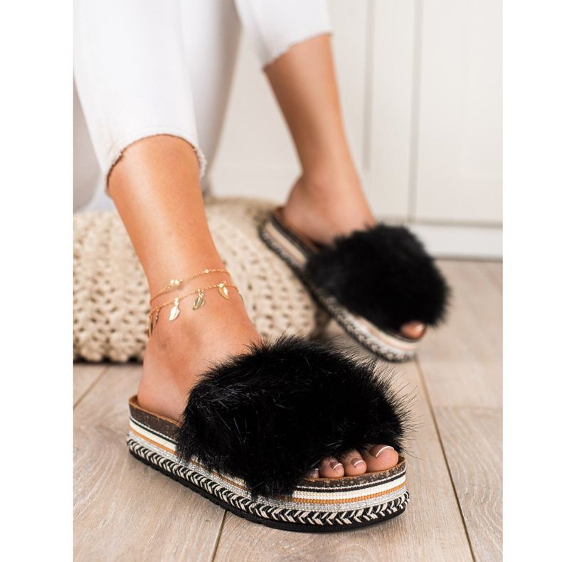 Seastar Pantofole alla moda su una piattaforma decorativa nero 1