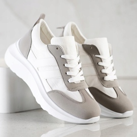 SHELOVET Scarpe sportive sulla piattaforma bianco 2