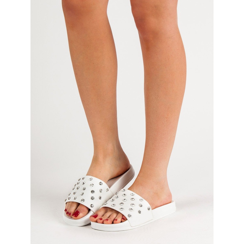 SHELOVET Pantofole da donna comode bianco 2