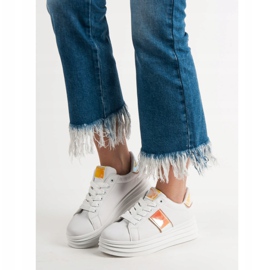 SHELOVET Scarpe bianche sulla piattaforma bianca 2